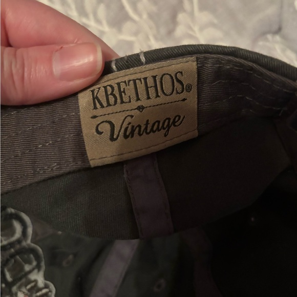 KBETHOS Dog Mom Cap - Picture 2 of 2